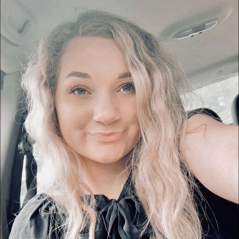 Meet your Posher, Savannah